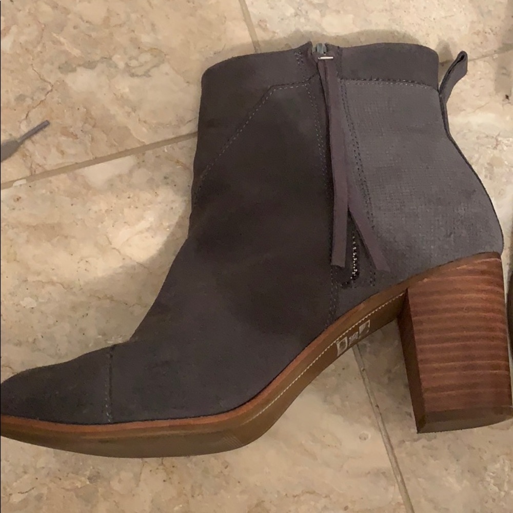 Toms booties, dark grey, size 9